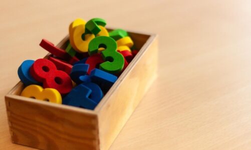 Zabawki edukacyjne dla 8 miesięcznego dziecka – co wybrać?